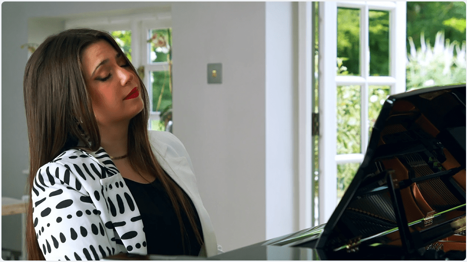 Lara plays ChopinConcerto Kawai UK Lumira Studio