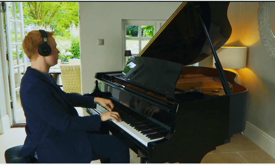 Luke Jones Kawai UK Lumira studio