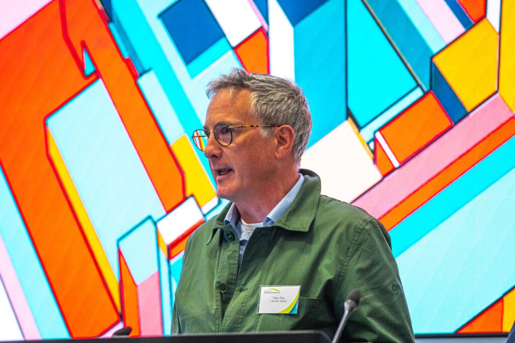 LMS06051 – Lumira Studio – Lumira Studio