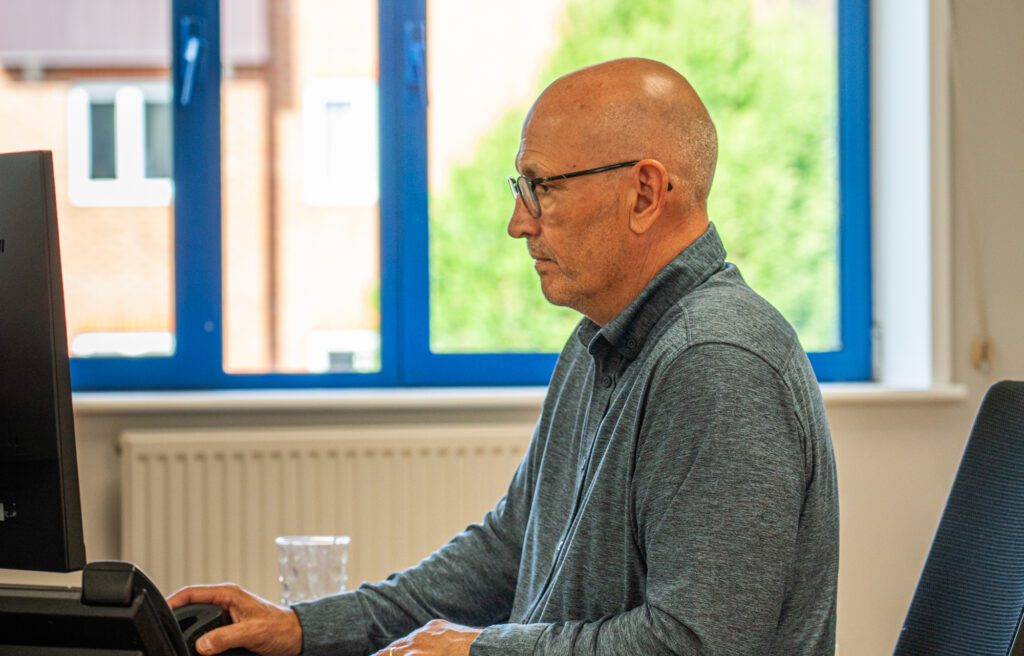 LMS06724 – Lumira Studio – Lumira Studio