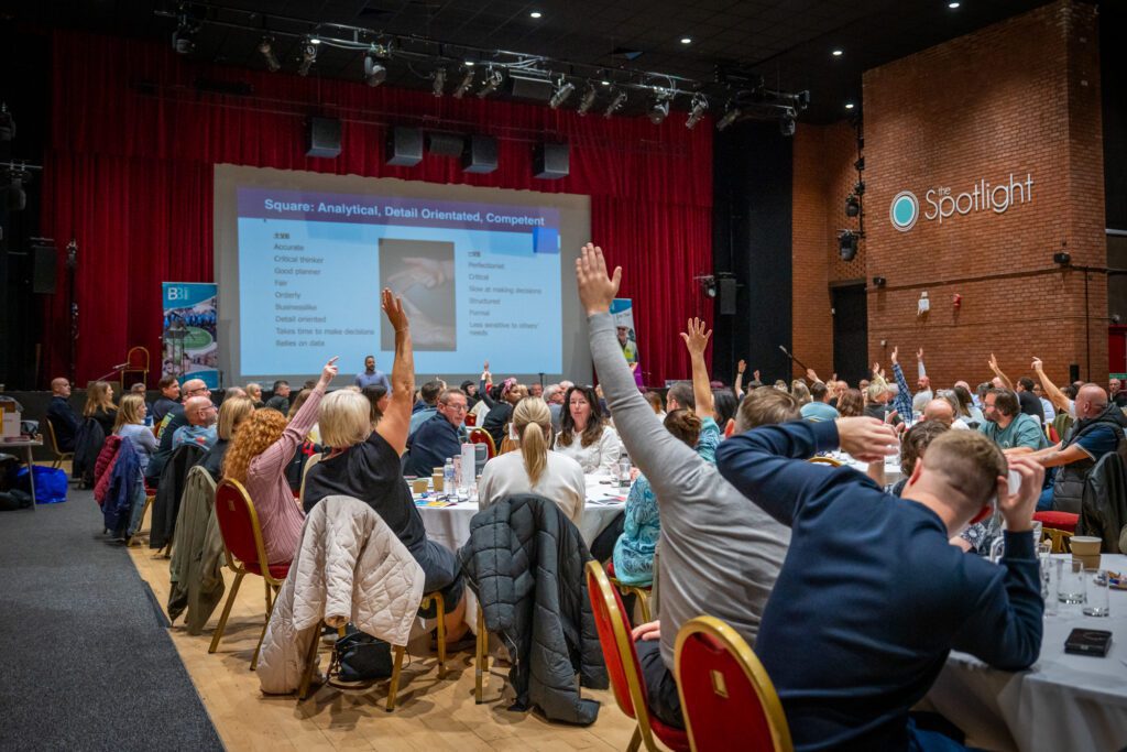 LMS09340 – Lumira Studio – Lumira Studio